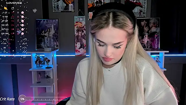 Snapshot of Ellen_Soft chatting on 12-11-24, 08:18 Ellen Soft online show from 12-11-24, 08:18