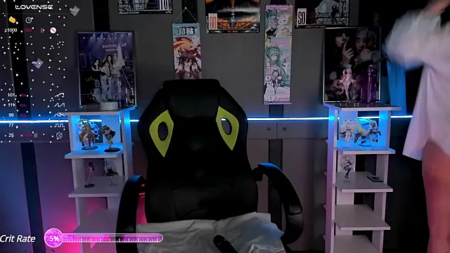 Snapshot of Ellen_Soft chatting on 12-18-24, 05:10 Ellen Soft online show from 12-18-24, 05:10