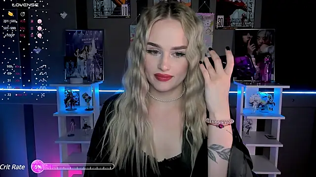 Snapshot of Ellen_Soft chatting on 01-14-25, 06:28 Ellen Soft online show from 01-14-25, 06:28