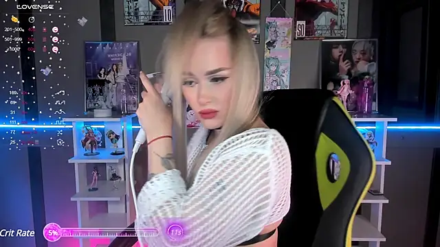 Snapshot of Ellen_Soft chatting on 02-05-25, 05:42 Ellen Soft online show from 02-05-25, 05:42