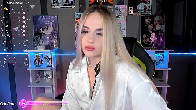 Snapshot of Ellen_Soft chatting on 03-09-25, 09:35 Ellen Soft online show from 03-09-25, 09:35