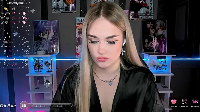 Snapshot of Ellen_Soft chatting on 03-18-25, 07:42 Ellen Soft online show from 03-18-25, 07:42