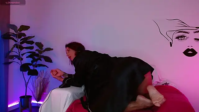 SmilingDutchie online show from 11-12-25, 07:13