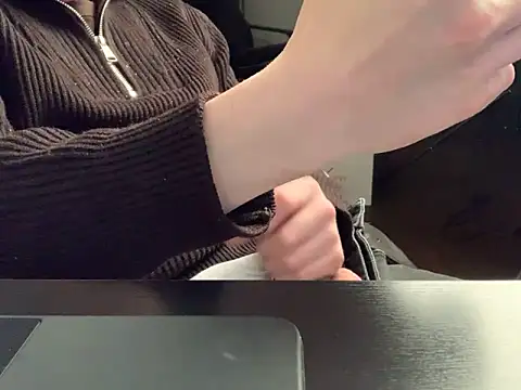 KendrickJiz online show from 11-21-25, 11:36