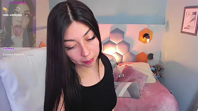Snapshot of Melissa_Koster chatting on 01-10-25, 10:04 Melissa Koster online show from 01-10-25, 10:04