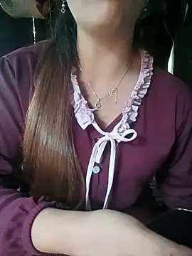 Snapshot of Silylina6969 chatting on 06-11-26, 03:48 Silylina6969 online show from 06-11-26, 03:48
