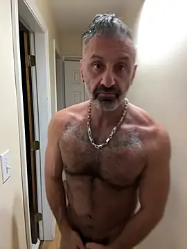 Snapshot of DaddySnowXX chatting on 01-05-25, 01:56 DaddySnowXX online show from 01-05-25, 01:56