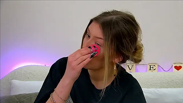 LiliaBianka online show from 02-17-25, 10:07