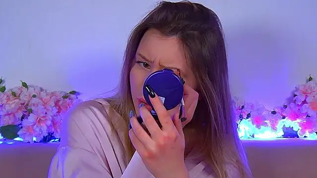 LiliaBianka online show from 02-18-25, 12:49