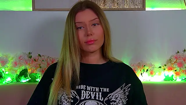 LiliaBianka online show from 02-18-25, 03:54