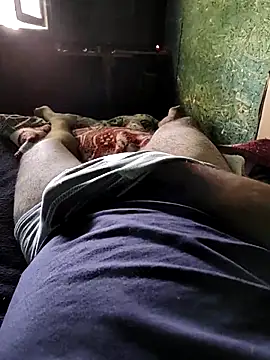 Snapshot of Rikipollav chatting on 01-18-26, 12:42 Rikipollav online show from 01-18-26, 12:42