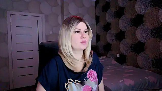 Snapshot of natusik chatting on 02-01-25, 04:35 natusik online show from 02-01-25, 04:35