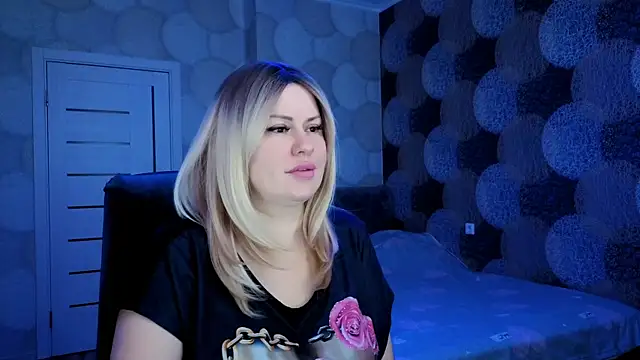 Snapshot of natusik chatting on 02-04-25, 04:15 natusik online show from 02-04-25, 04:15