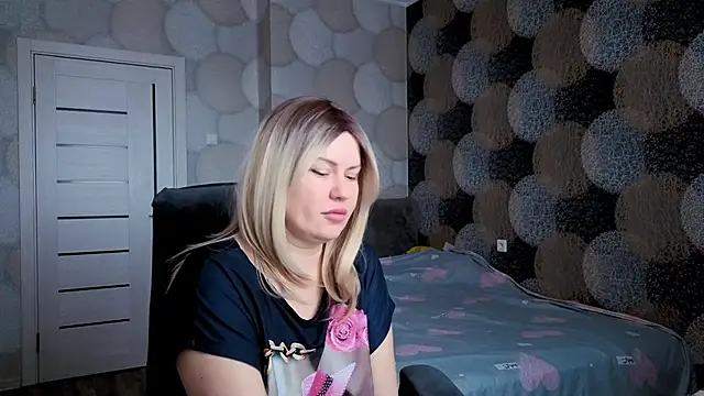 Snapshot of natusik chatting on 02-05-25, 08:32 natusik online show from 02-05-25, 08:32