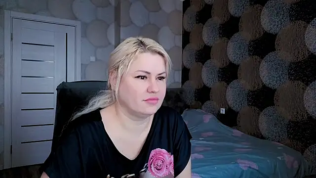 Snapshot of natusik chatting on 03-14-25, 04:54 natusik online show from 03-14-25, 04:54