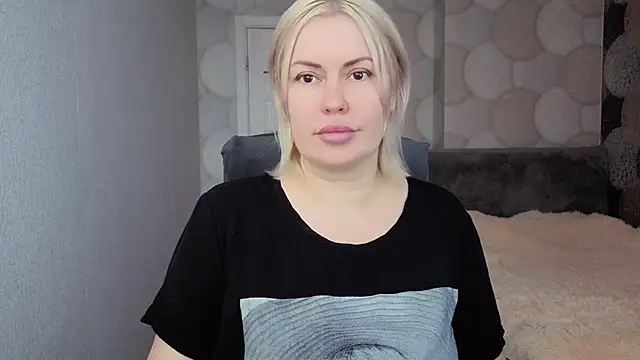 Snapshot of natusik chatting on 05-15-26, 04:52 natusik online show from 05-15-26, 04:52