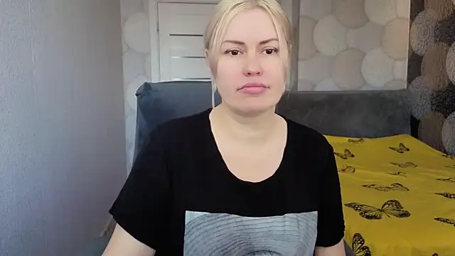 Snapshot of natusik chatting on 05-16-26, 03:47 natusik online show from 05-16-26, 03:47