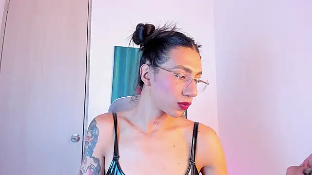 sofiaa grey  online show from 03-22-26, 03:26