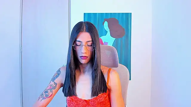Snapshot of sofiaa_grey_ chatting on 05-05-26, 02:47 sofiaa grey online show from 05-05-26, 02:47