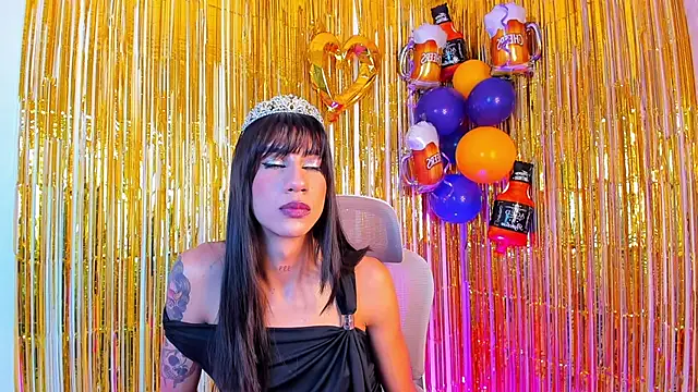 Snapshot of sofiaa_grey_ chatting on 07-22-26, 02:20 sofiaa grey online show from 07-22-26, 02:20