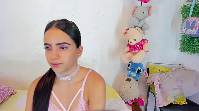 emilyclay 1 online show from 10-29-25, 09:05