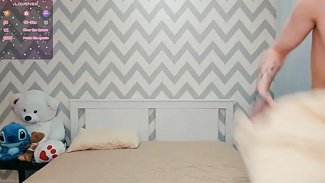 Snapshot of shaameless chatting on 12-12-24, 04:10 shaameless online show from 12-12-24, 04:10