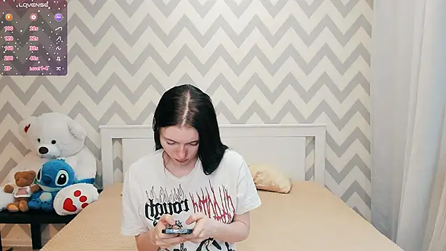 Snapshot of shaameless chatting on 01-08-25, 12:37 shaameless online show from 01-08-25, 12:37