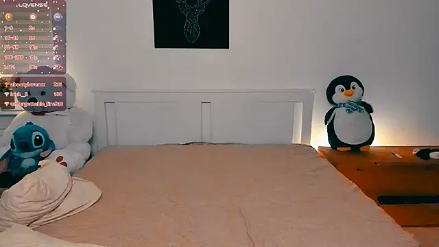 Snapshot of shaameless chatting on 03-15-25, 08:54 shaameless online show from 03-15-25, 08:54