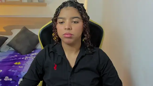 Snapshot of aurora_rodriguez chatting on 02-15-25, 12:43 aurora rodriguez online show from 02-15-25, 12:43