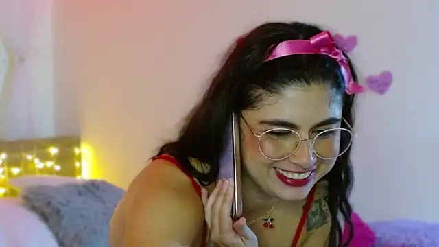 Juliietha servas online show from 02-15-25, 02:58