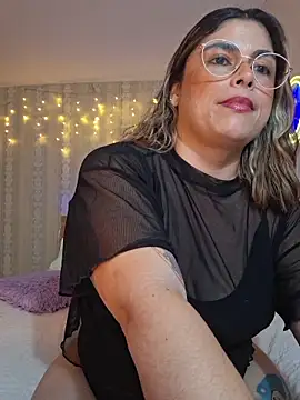 Juliietha servas online show from 05-19-26, 12:16