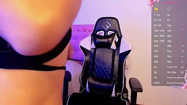 little jade online show from 02-05-25, 08:57