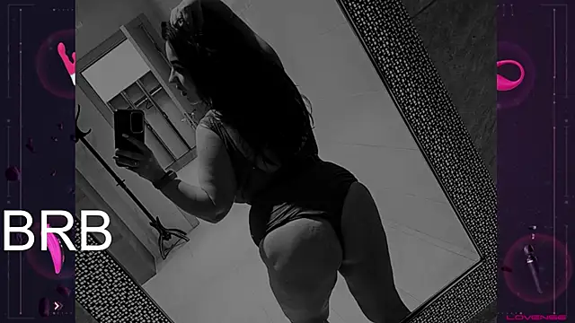 Snapshot of Tracy_Sergio209 chatting on 03-01-25, 02:02 Tracy Sergio209 online show from 03-01-25, 02:02