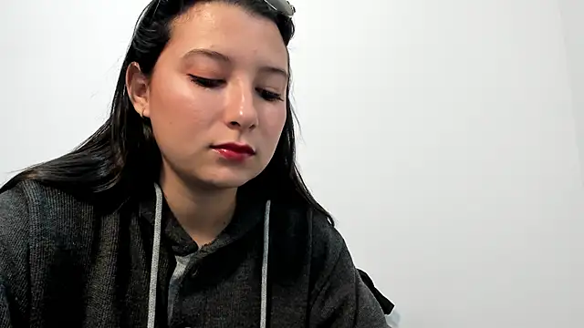 cami-01 online show from 10-17-25, 08:11