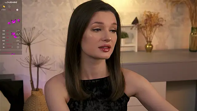 Snapshot of Eva_Golden chatting on 01-23-25, 03:43 Eva Golden online show from 01-23-25, 03:43