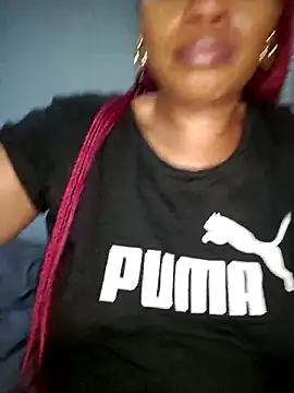 Snapshot of playgirlmc chatting on 01-02-25, 06:12 playgirlmc online show from 01-02-25, 06:12