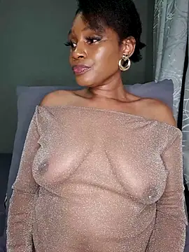 Snapshot of playgirlmc chatting on 03-12-25, 11:33 playgirlmc online show from 03-12-25, 11:33