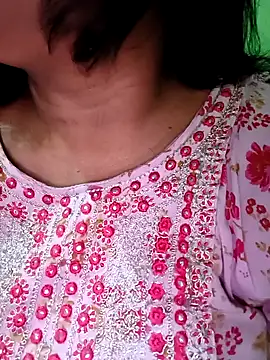Snapshot of NEHA-DESHI chatting on 05-12-26, 07:11 NEHA-DESHI online show from 05-12-26, 07:11