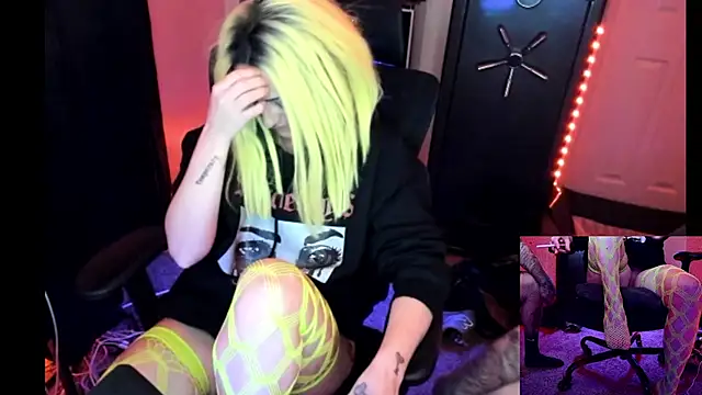 Manicmercury online show from 01-30-25, 10:50