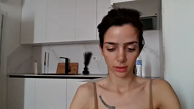 Snapshot of exotic_brunettee chatting on 02-07-25, 11:12 exotic brunettee online show from 02-07-25, 11:12