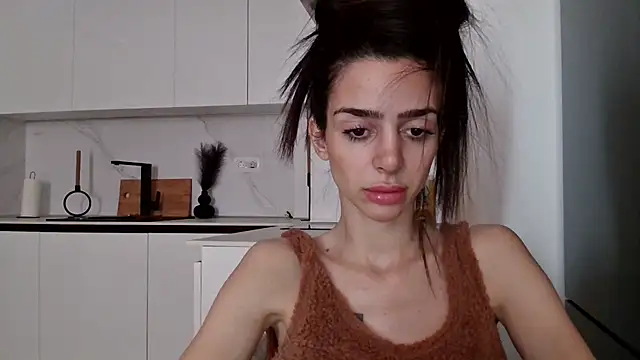 Snapshot of exotic_brunettee chatting on 02-13-25, 10:12 exotic brunettee online show from 02-13-25, 10:12
