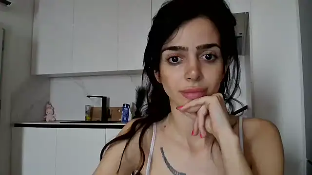 Snapshot of exotic_brunettee chatting on 03-17-25, 09:55 exotic brunettee online show from 03-17-25, 09:55