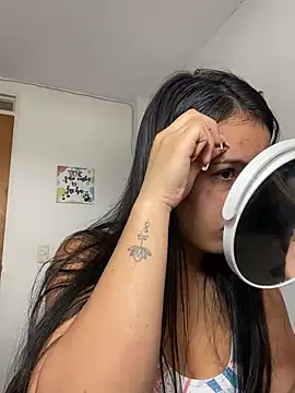 AnithaFigueroa1 online show from 01-13-25, 01:49