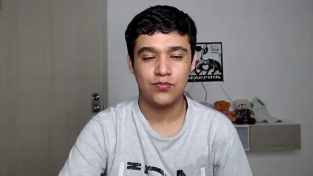 kaiine190 online show from 10-27-25, 06:50