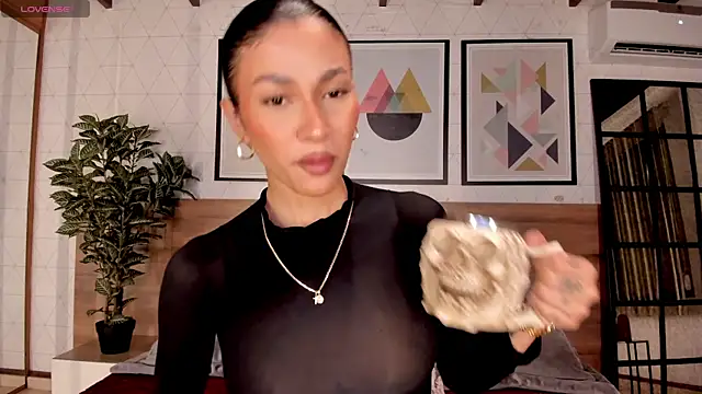 LunaRuso online show from 09-20-25, 07:59