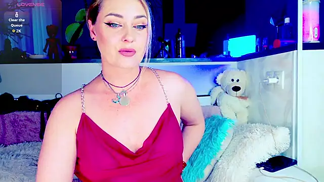 Snapshot of _JuliaSpace_ chatting on 07-23-26, 04:49 JuliaSpace online show from 07-23-26, 04:49