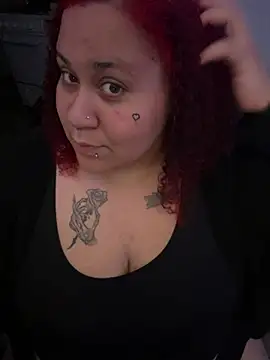 Snapshot of Juicyjordie chatting on 06-18-26, 04:46 Juicyjordie online show from 06-18-26, 04:46