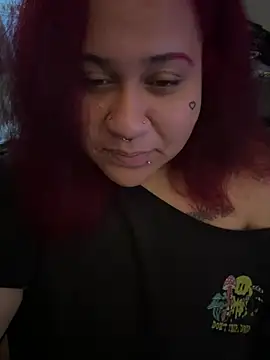 Snapshot of Juicyjordie chatting on 07-12-26, 05:04 Juicyjordie online show from 07-12-26, 05:04