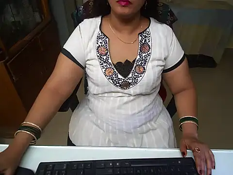 Snapshot of Arushisingh8888 chatting on 09-15-25, 12:16 Arushisingh8888 online show from 09-15-25, 12:16