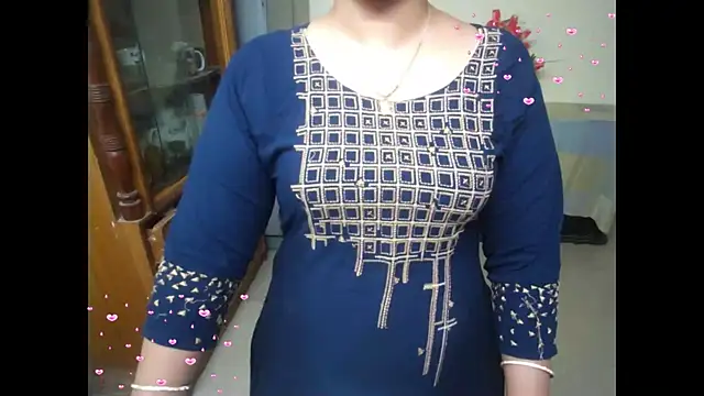 Snapshot of Arushisingh8888 chatting on 09-17-25, 02:19 Arushisingh8888 online show from 09-17-25, 02:19